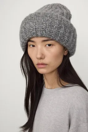 BECKA BEANIE
