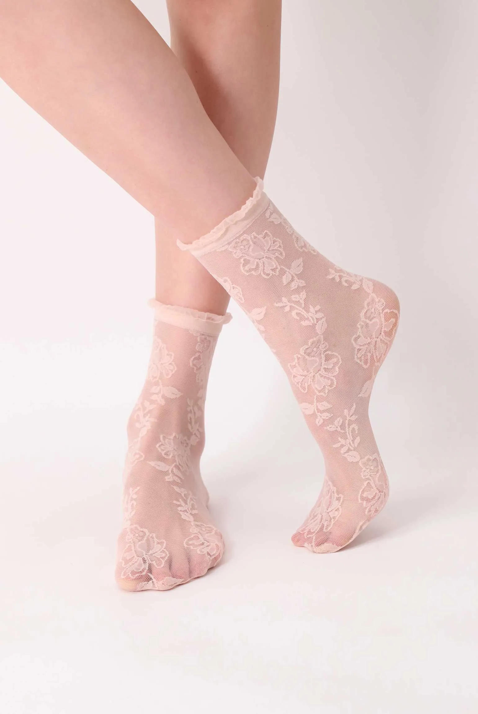 Oroblu Lace Trim Flower Patterned Sheer Crew Socks