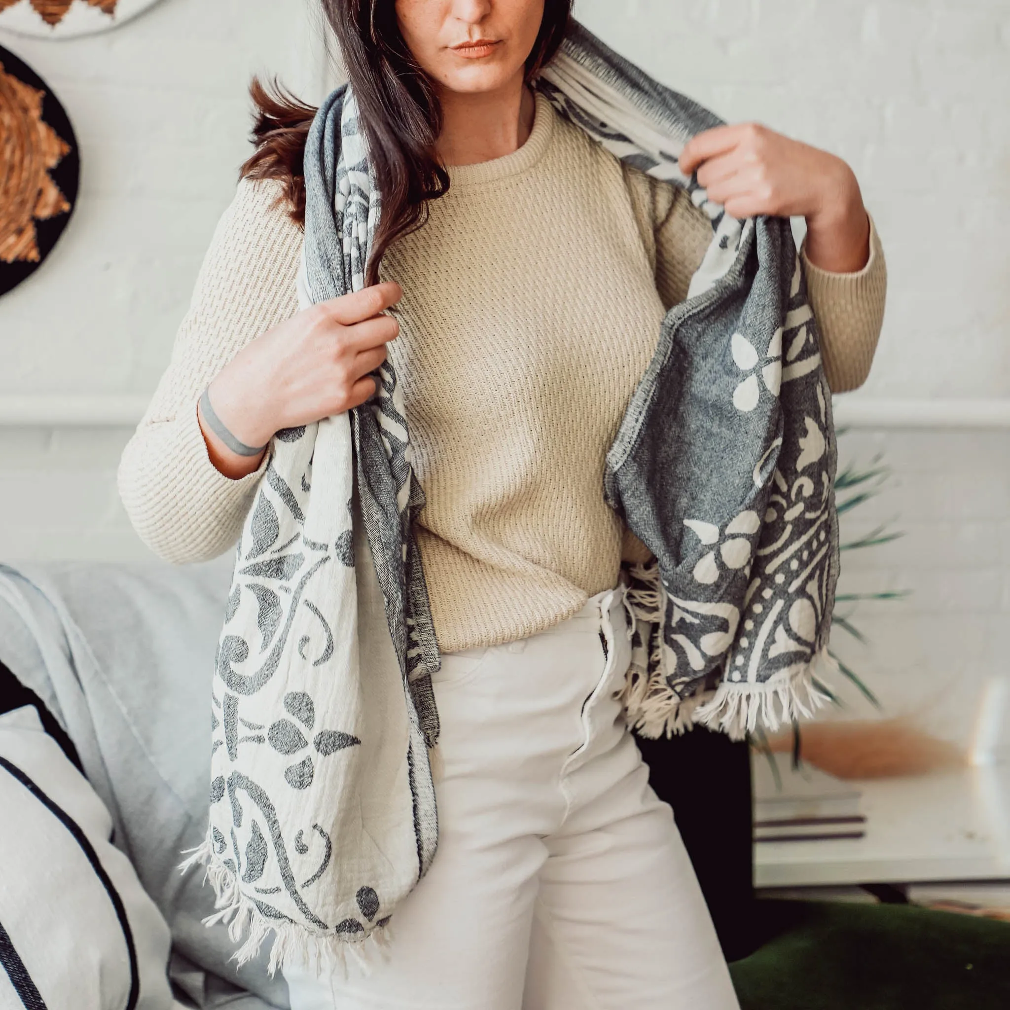 Turkish Towel in Leonora Black